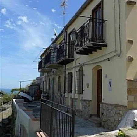 Casa Mezzavia Apartament Cefalù